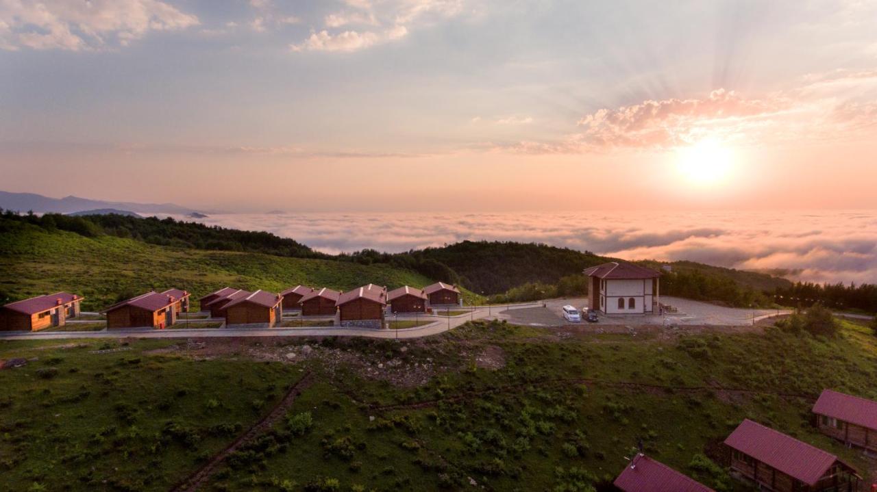 Flora Handuezue Resort & Wellness Bungalow Hotel Rize Eksteriør billede